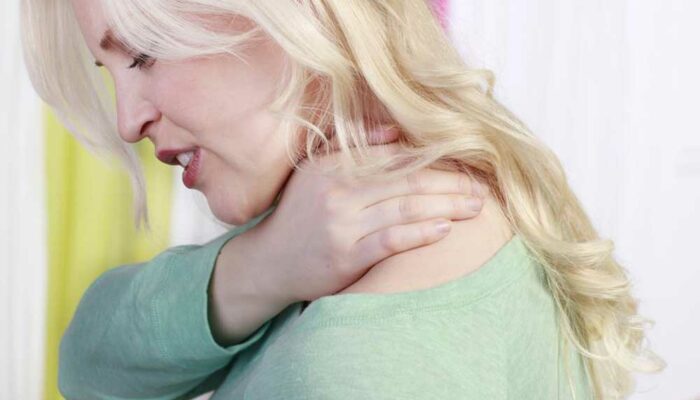 Fibromyalgia vs. Rheumatoid Arthritis – Understanding the Causes and Symptoms