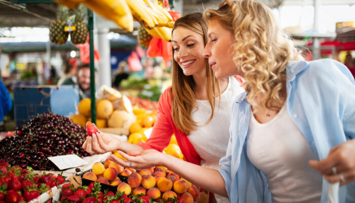 Meal Delivery Services Vs. Grocery Shopping – Factors To Consider