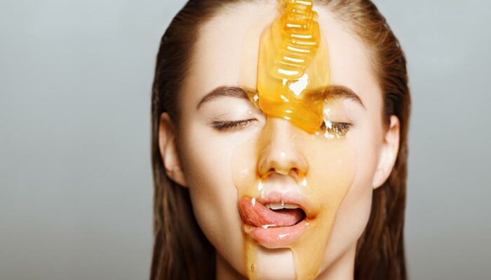 Tips on How to Make Your Own Honey Mask