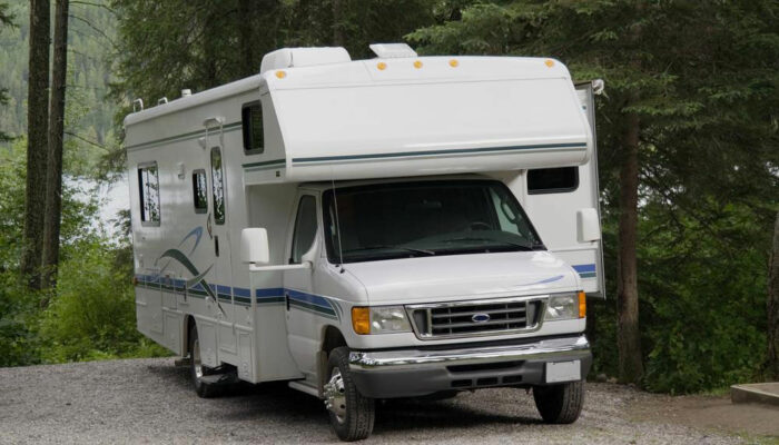 5 useful tips to consider when buying a used mini motorhome