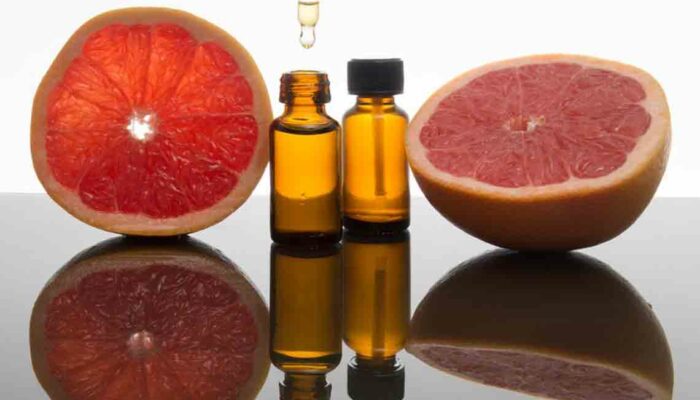 8 Easy and Natural Remedies to Treat Hair Loss