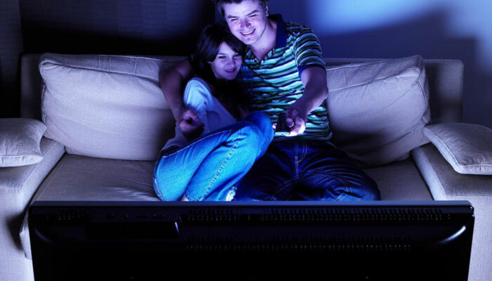 Advantages of corner TV cabinets