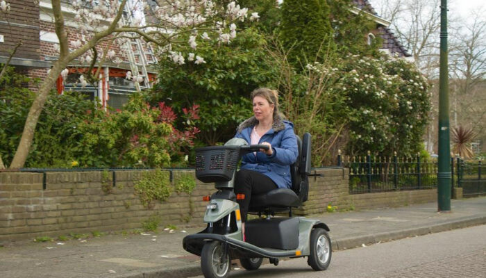 Benefits of buying power scooters