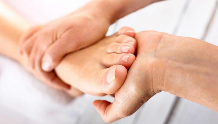 Heel pain – Its causes and symptoms