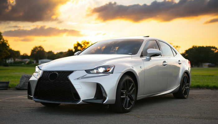 Lexus IS – A Luxury Sedan Worth Its Money