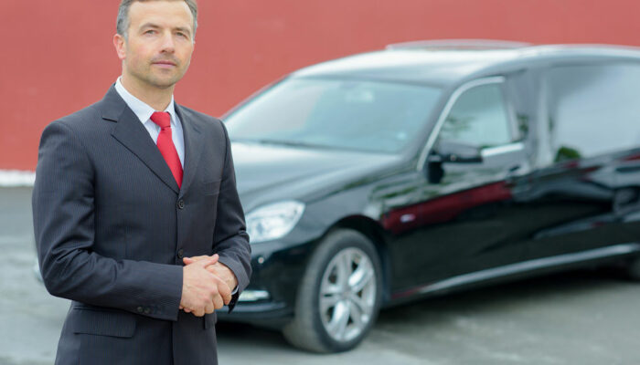 Popular Limousine Services and Tips to Choose the Best One