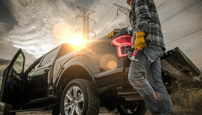 4 Tips to Find Deals on Bank-Owned Ford F-150 4×4